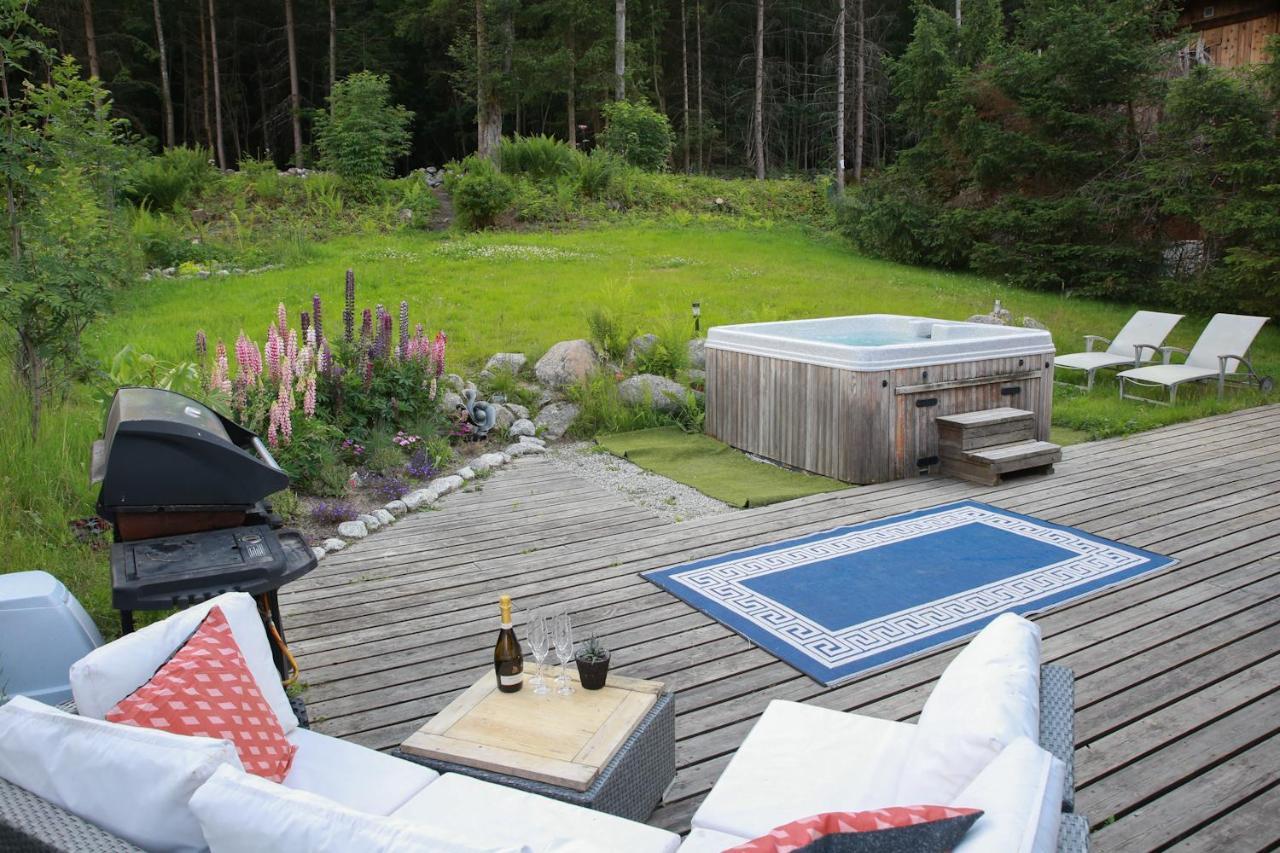 Chamonix Large Chalet, Sleeps 12, 200M2, 5 Bedroom, 4 Bathroom, Garden, Jacuzzi, Sauna Eksteriør billede